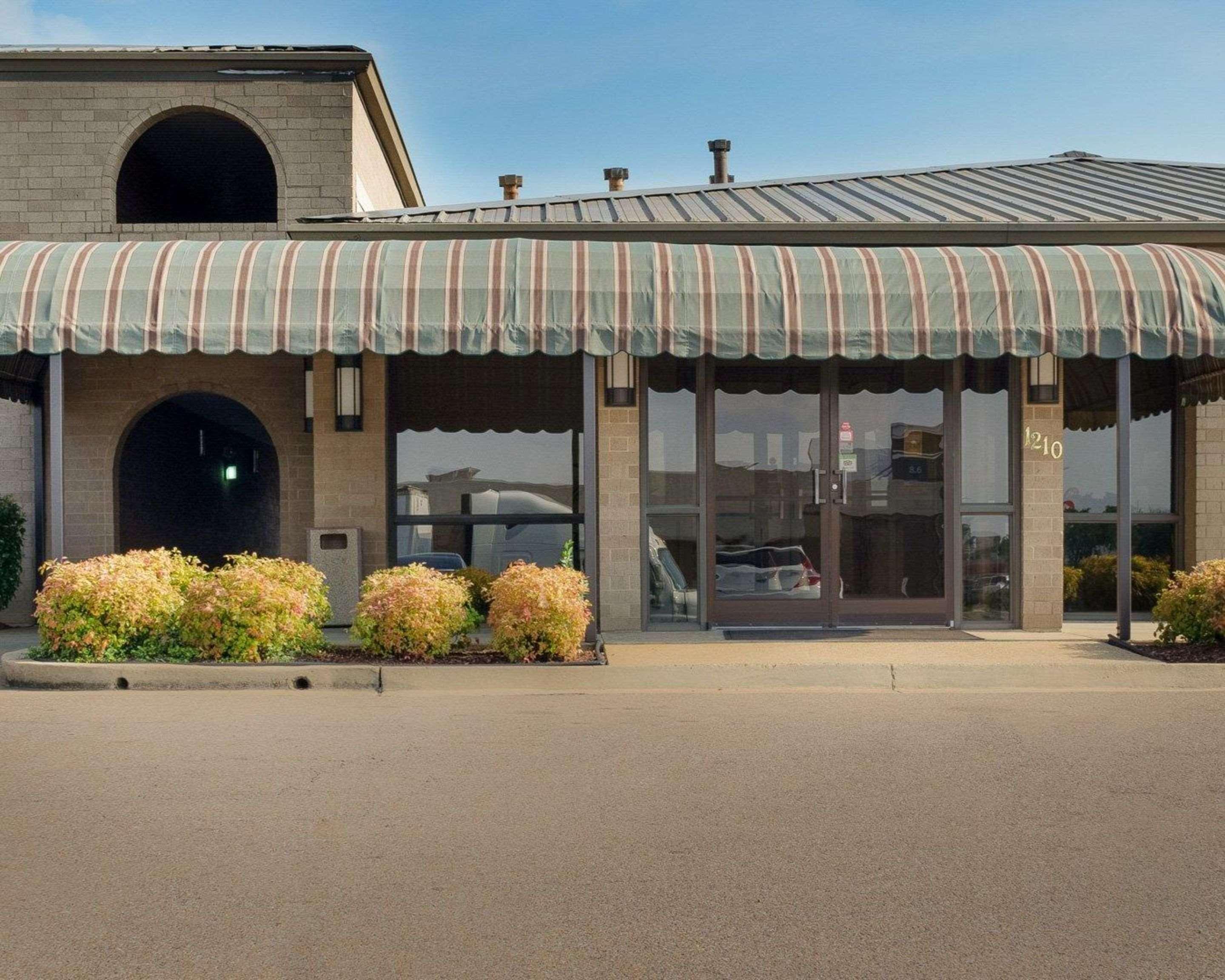 Quality Inn Columbus, Ms Zewnętrze zdjęcie