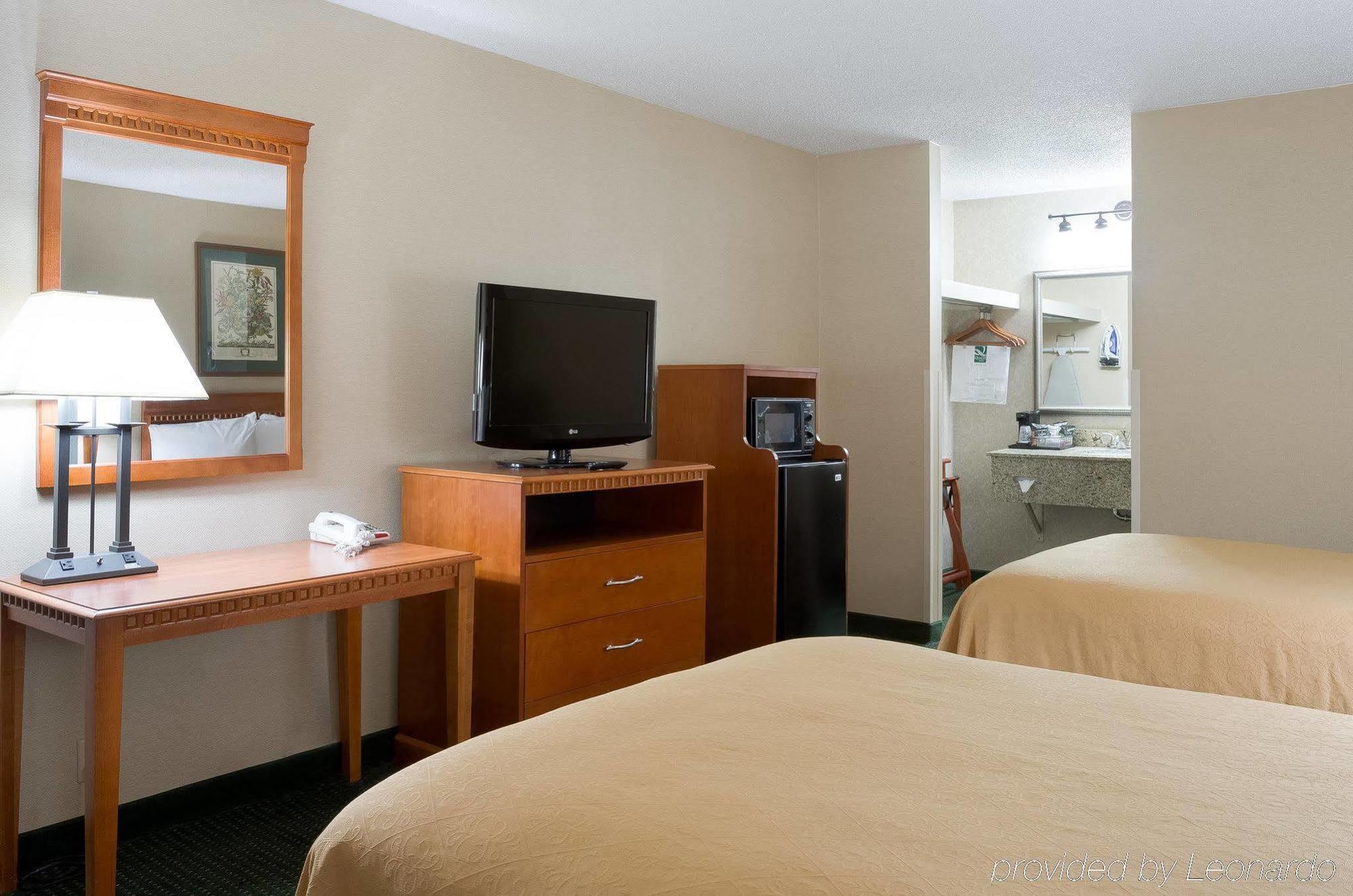 Quality Inn Columbus, Ms Zewnętrze zdjęcie