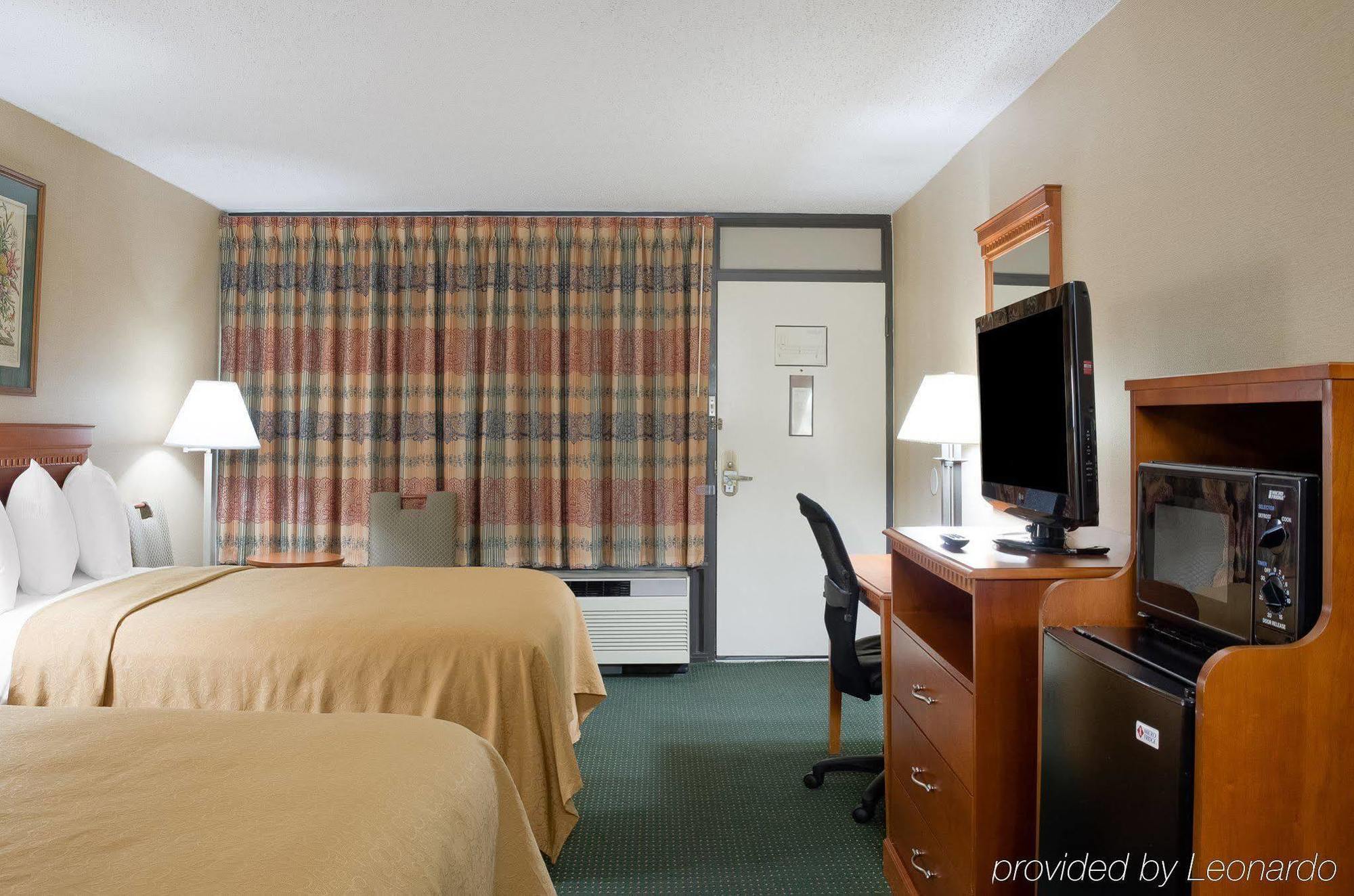 Quality Inn Columbus, Ms Zewnętrze zdjęcie