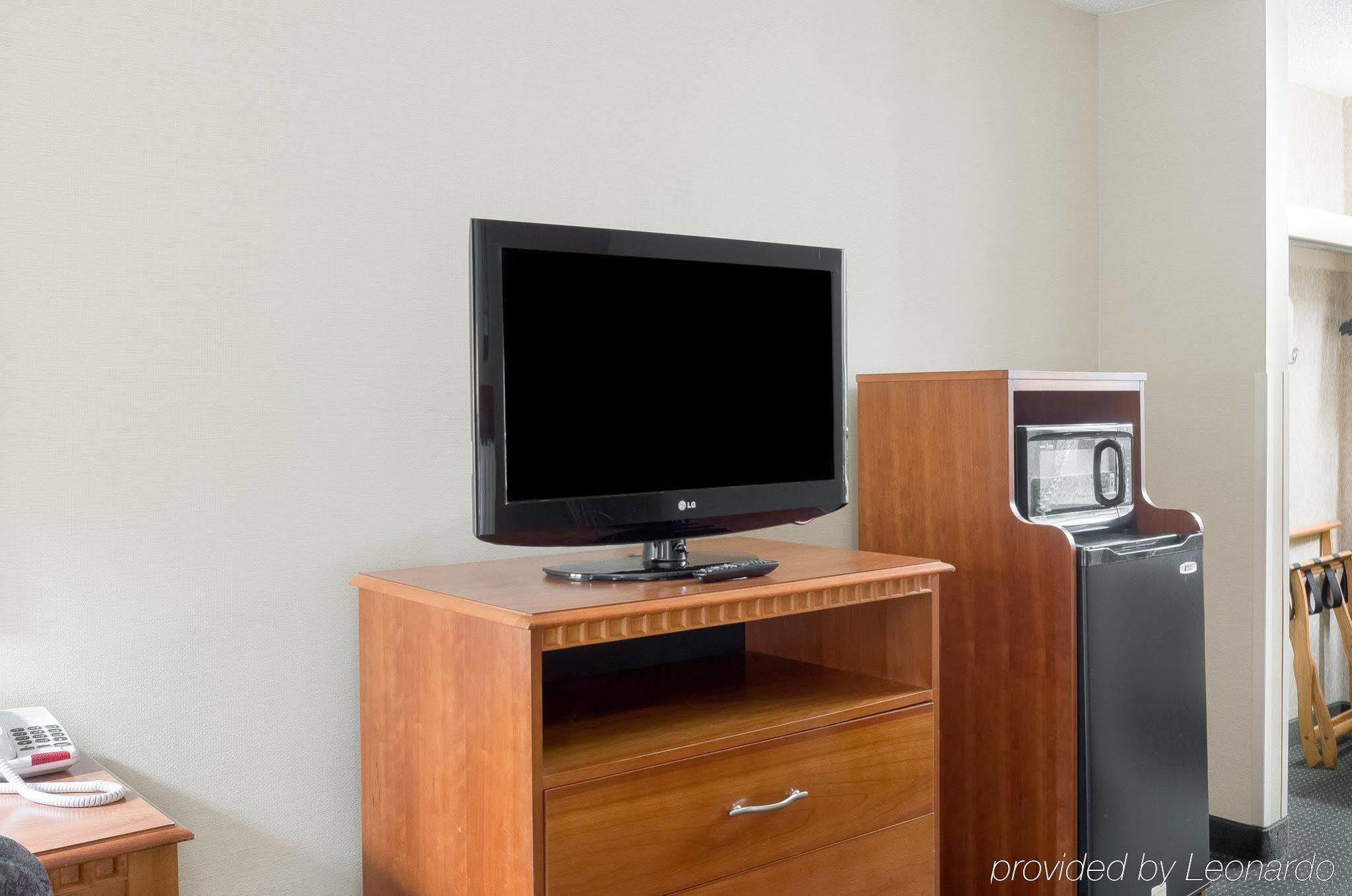 Quality Inn Columbus, Ms Zewnętrze zdjęcie